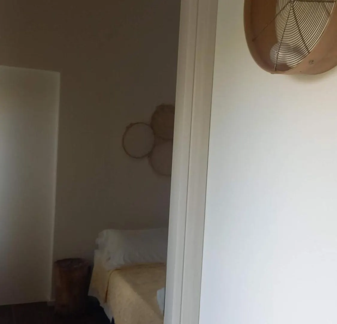 Alojamento de Acomodação e Pequeno-almoço Kepos Room Tortolì Itália